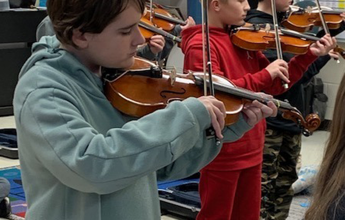 Viola Gibson violin players 2023 24