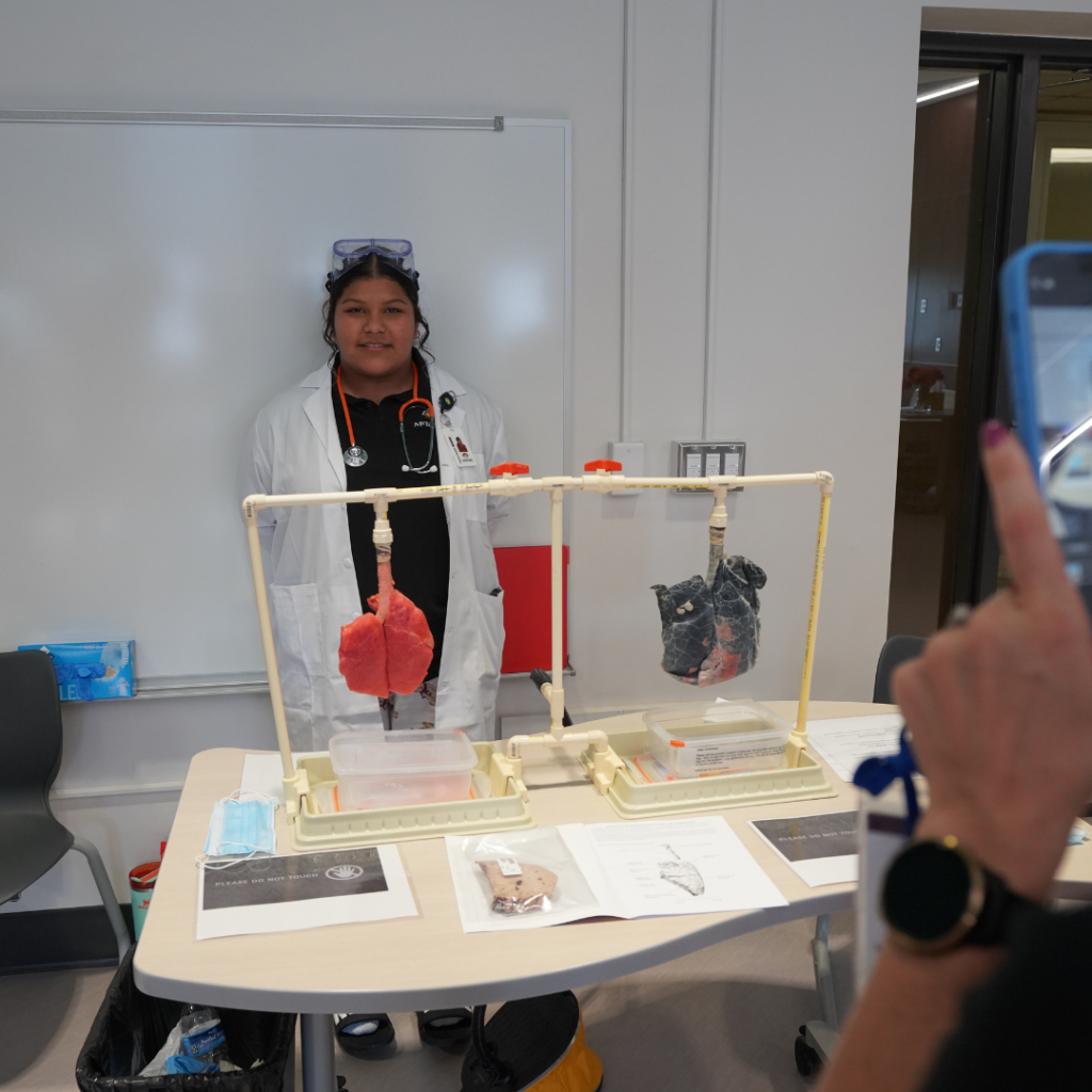 McKinley Med Lab students demonstrate how equipment works
